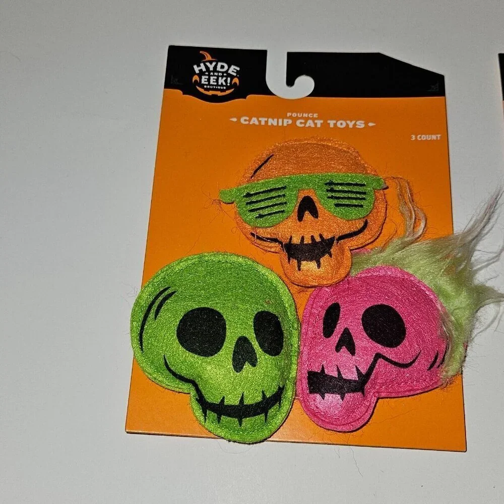 NEW 2 Pks Halloween Pet Pounce Catnip Cat Toys Lot Skeleton Skull Hyde & Eek